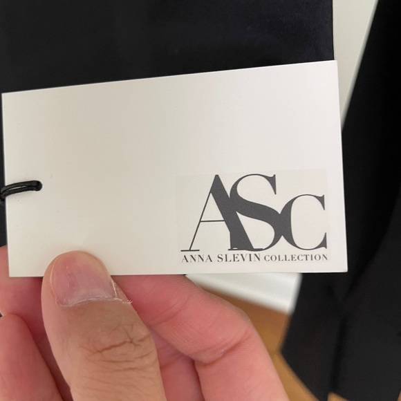 XLONG SLEEVE TOP IN BLACK//SHEER - Picture 4 of 6